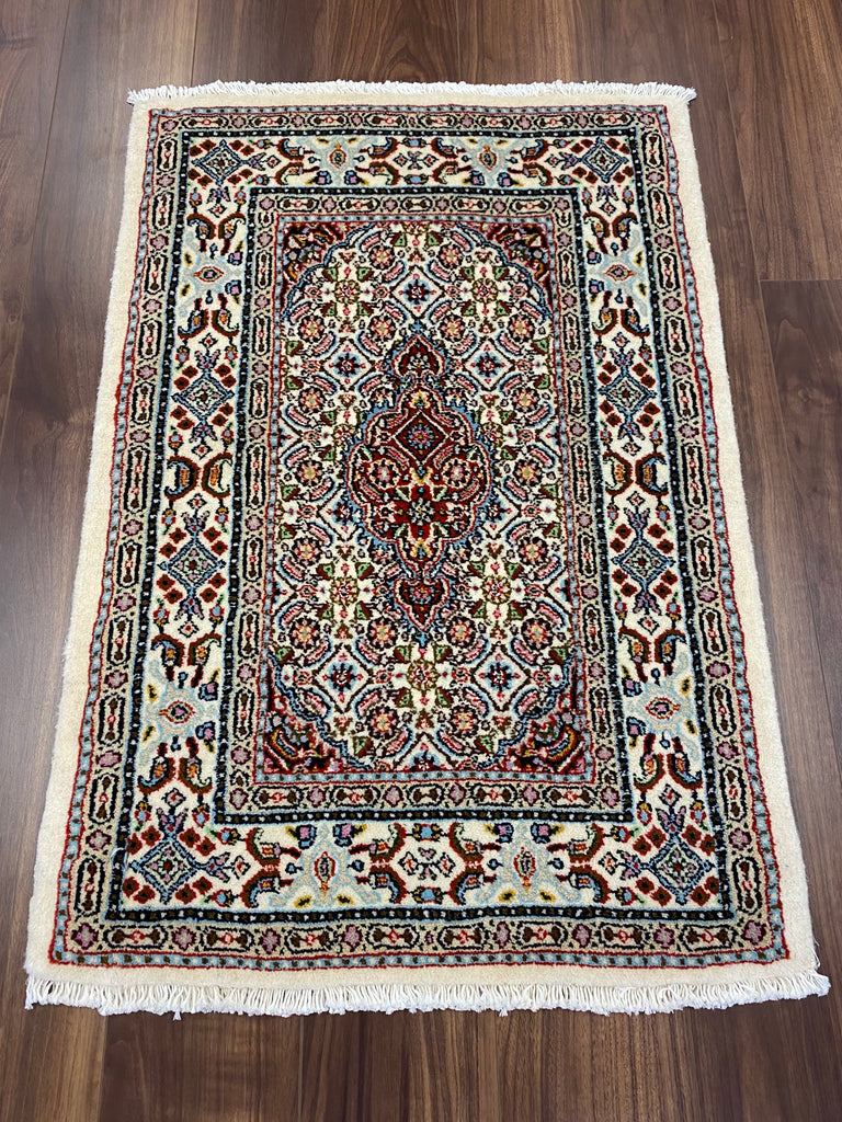 ムード産 ペルシャ絨毯 シルク入り 250×263cm