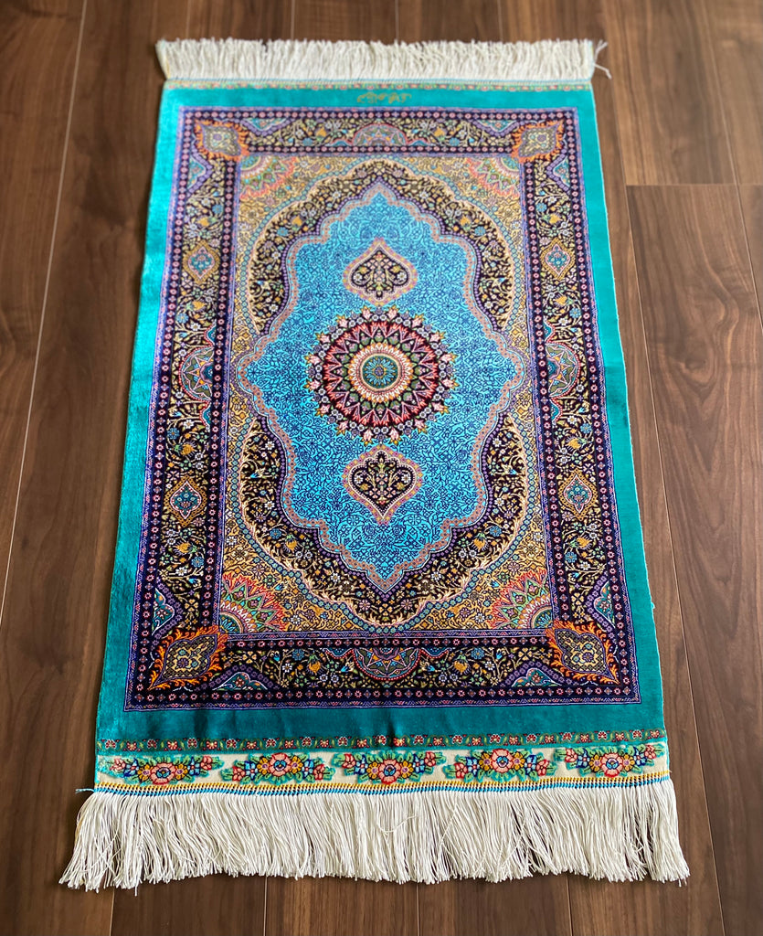 クム産 ペルシャ絨毯 100%シルク 90×60cm– MARC My Aladdin's Rug & Carpet