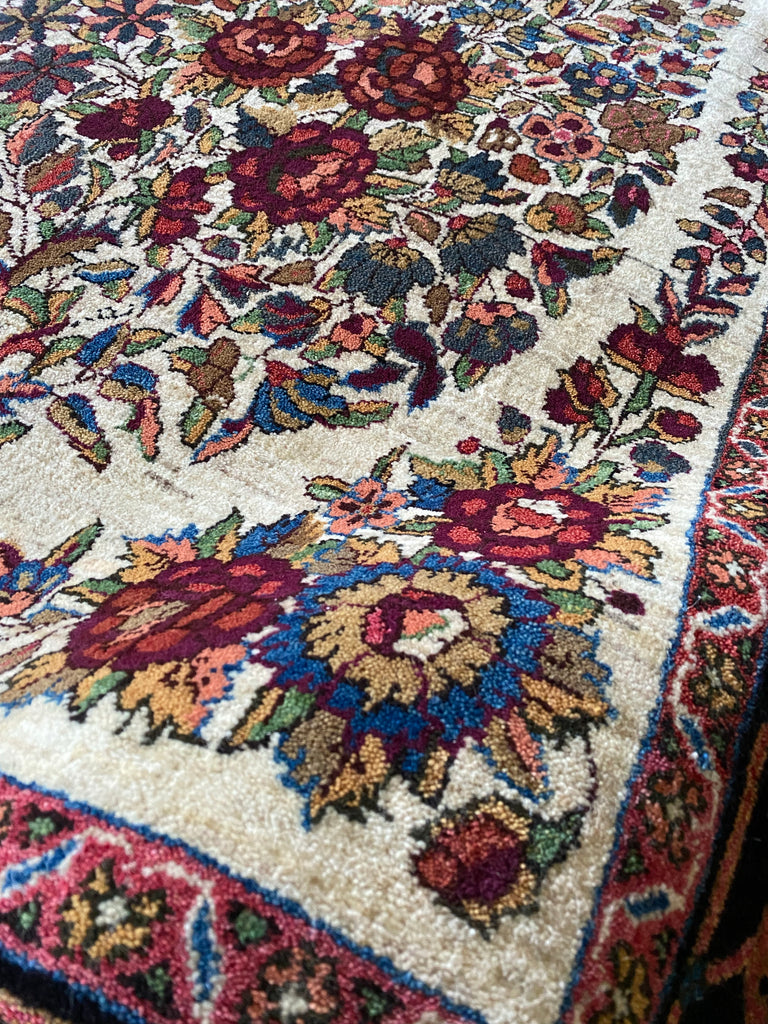 ファラハン産 ペルシャ絨毯 210×137cm