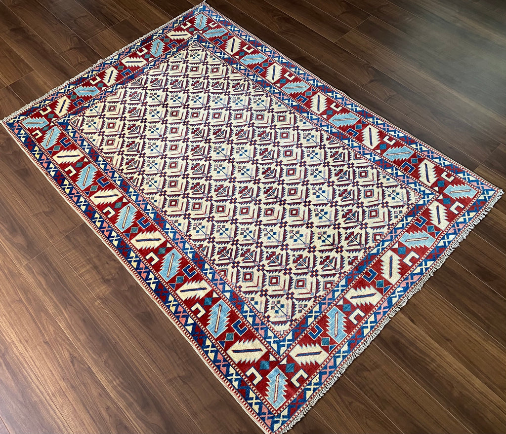 コーカサス絨毯 シルヴァン 176×127cm– MARC My Aladdin's Rug & Carpet