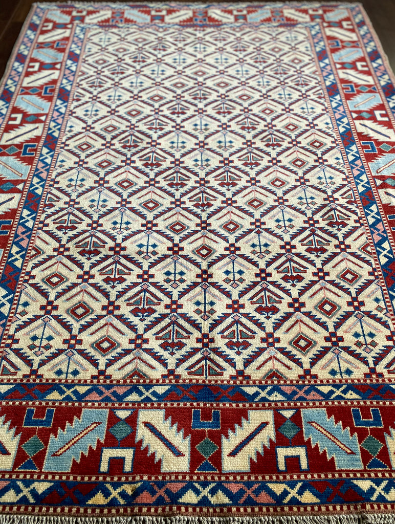 コーカサス絨毯 シルヴァン 176×127cm– MARC My Aladdin's Rug & Carpet