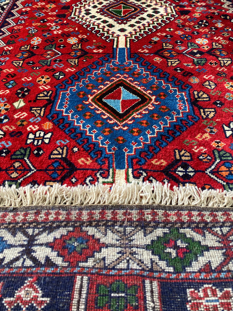 ヤラメ産 ペルシャ絨毯 トライバルラグ  148×101cm
